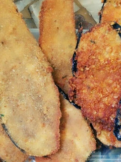 Una foto de Milanesa de berenjena (2opciones) riquísimas!!!