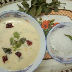 A picture of Gujarati Kadhi.
