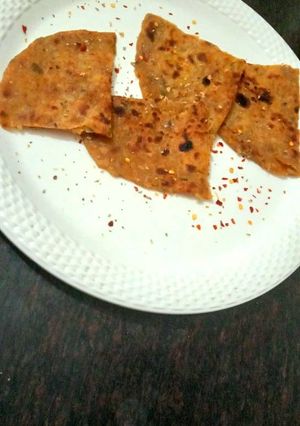A picture of Leftover khichdi Paratha.