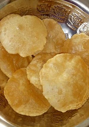 A picture of Poori recipe.