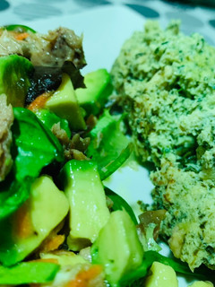 Una foto de Pastel de pollo y espinacas🥬🥬