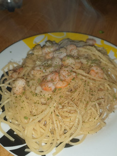 Una foto de Espaguetis con gambas al ajillo