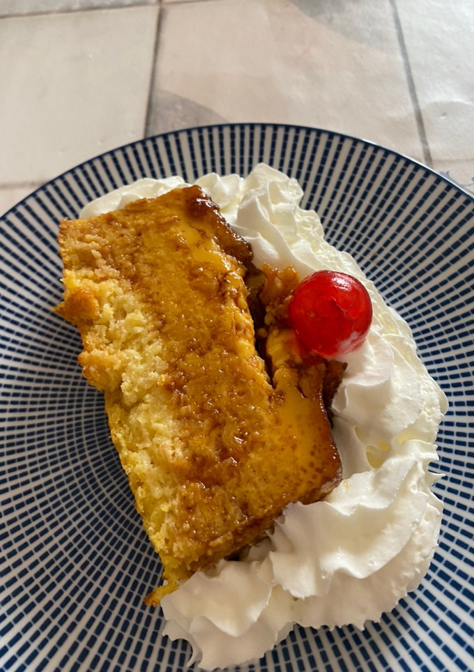 Una foto de Pudín de pan y pasas