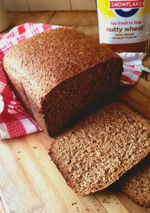 A picture of Nutty wheat bread loaf.