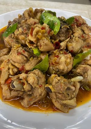 รูปของ ไก่ผัดตะไคร้(สูตรบ้านๆใส่ปลาร้า)