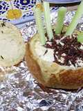 Fondue de Quesos Mixtos en Pan Campero con Chapulines