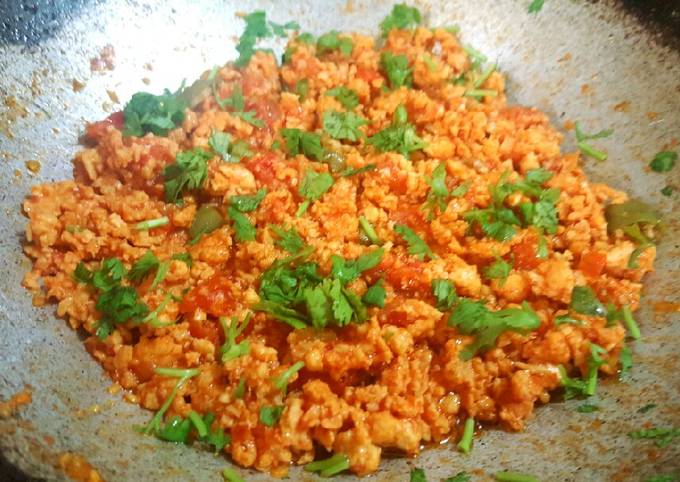 How to Make Quick Chicken Tikka Mince Curry😋