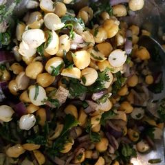 A picture of Raw chickpeas salad.