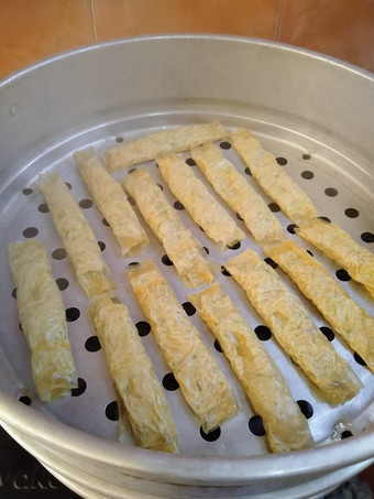 Resep Ayam gulung kulit tahu Ekonomis Untuk Jualan