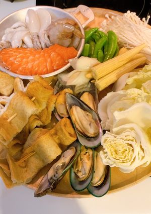 รูปของ ซุปหม้อไฟโอเด้งทะเล ซุปออมุกเค้กปลาแผ่นเกาหลี Korean Fish Cake Soup (어묵국)🍡🍢style by barbie👩🏼‍🍳