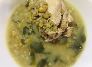 https://img-global.cpcdn.com/recipes/d64bb3d75a4c3c25/300x220cq70/green-gram-mung-bean-soup-with-pork-ginisang-munggo-monggo-recipe-main-photo.jpg