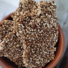 A picture of Peanut and sesame parline.