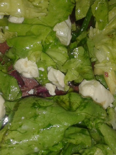 Una foto de Ensalada de lechuga y verdeo