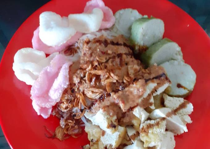 Ketoprak ala anak kost