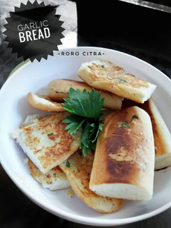 Foto resep Garlic Bread (simple..)