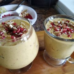 A picture of Nutty fruitty salad.