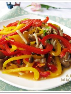 [甜椒鴻喜菇炒肉絲]方便快速上桌 的食譜成品照片