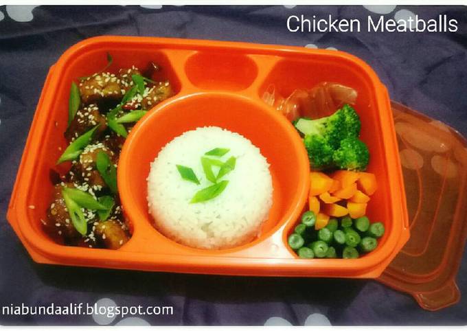 Resep Bekal Suami - Stir Fry Chicken Meatballs yang Enak Banget