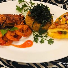 A picture of Whosayna’s Pilipili Shrimps and Lobster.