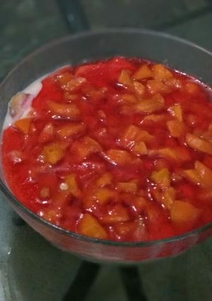 A picture of Fruit trifle.