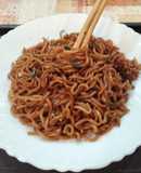 Soy sauce pan fried noodles