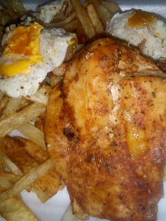 Una foto de Pollo a la mediterránea