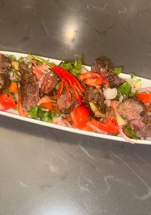 A picture of Thai Beef Salad - Yum Nua - SPICY :P.