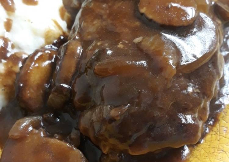 How to Make Ultimate Burger Steaks with Mushroom-Onion Gravy