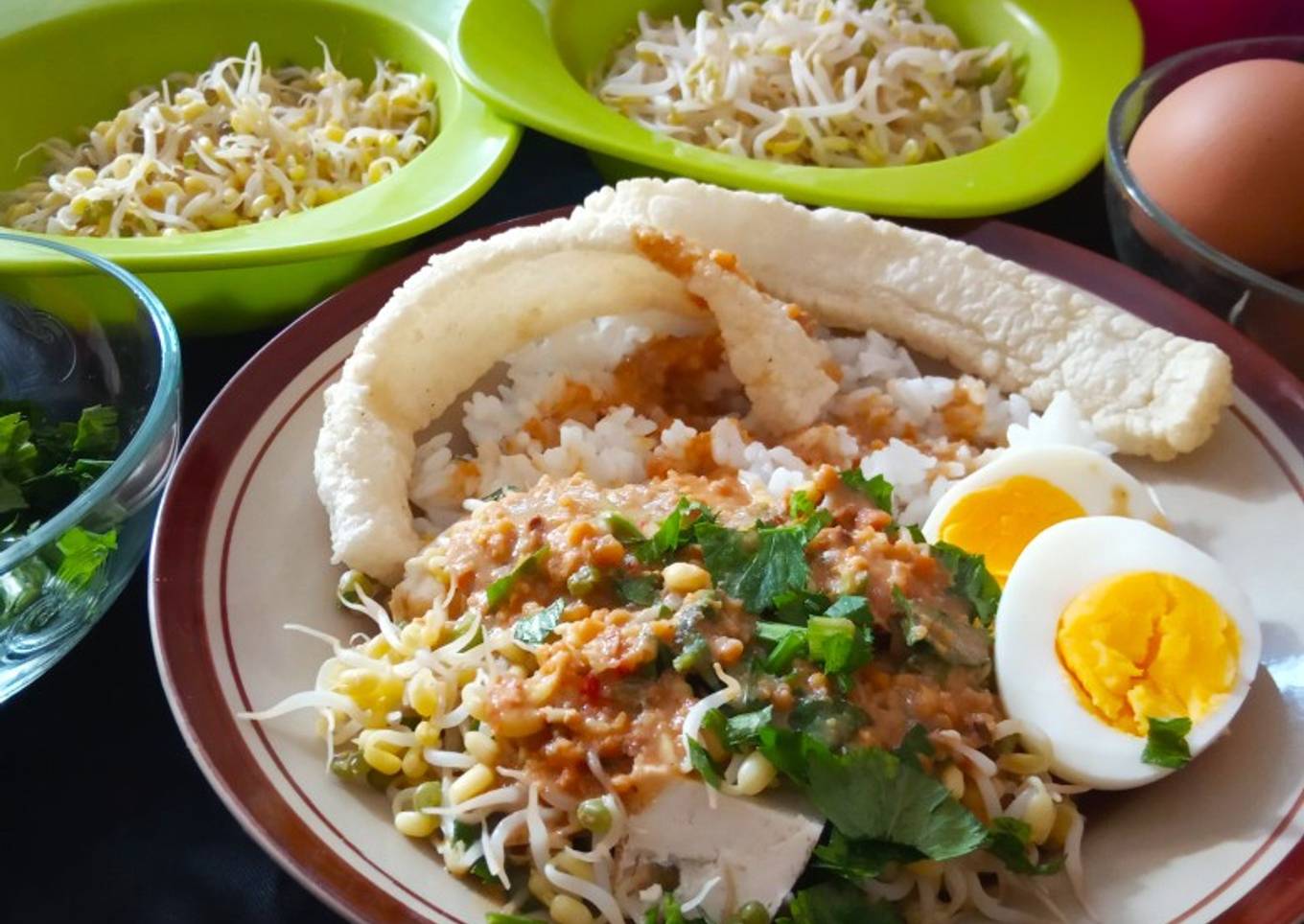 Tauge Tahu Seledri Bumbu Kacang