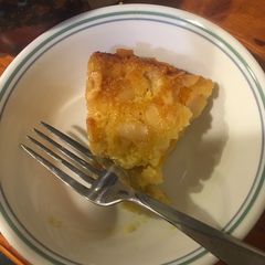 A picture of Honeyed apricot cake.