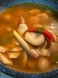 ต้มยำอกไก่ เห็ดฟาง น้ำใส