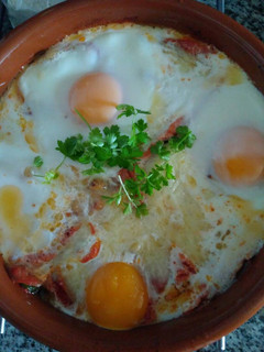 Una foto de Huevos al plato