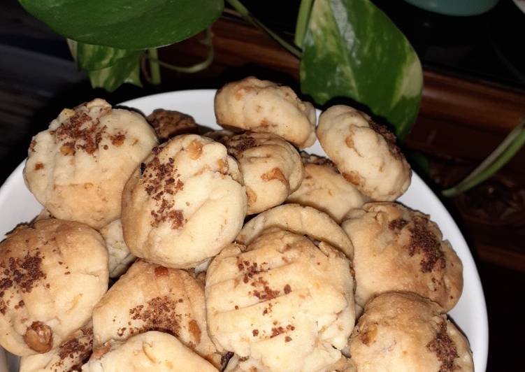 Langkah Mudah untuk Menyiapkan Cookies Renyah Belinjo Palm Sugar, Enak Banget