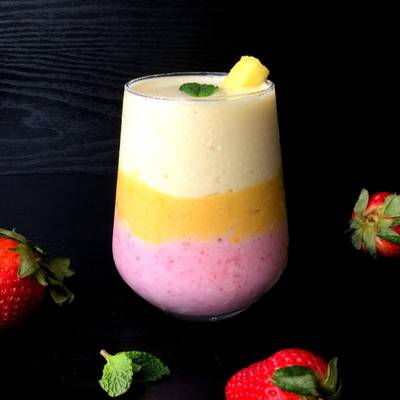 Tropical Layered Smoothie Recipe by Vanitha Bhat - Cookpad