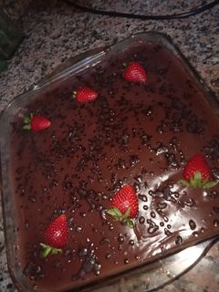 صورة لوصفة كيكة بالشوكولاطة بكريمة سهله ولذيذة