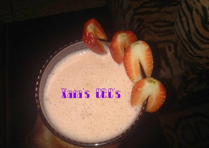 Strawberry milk shake