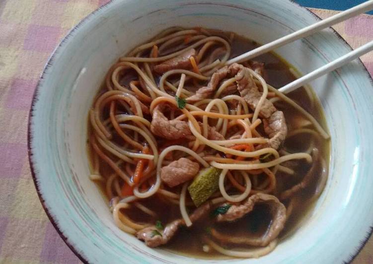 Sopa Ramen. ॐ
