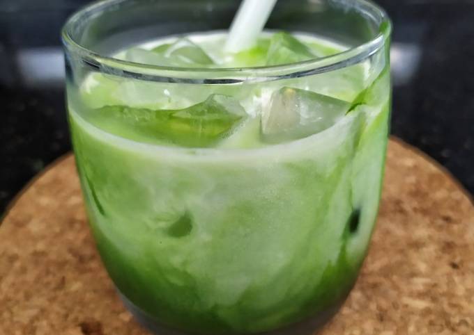 Cara bikin Ice green tea latte Cara bikin Ice green tea latte