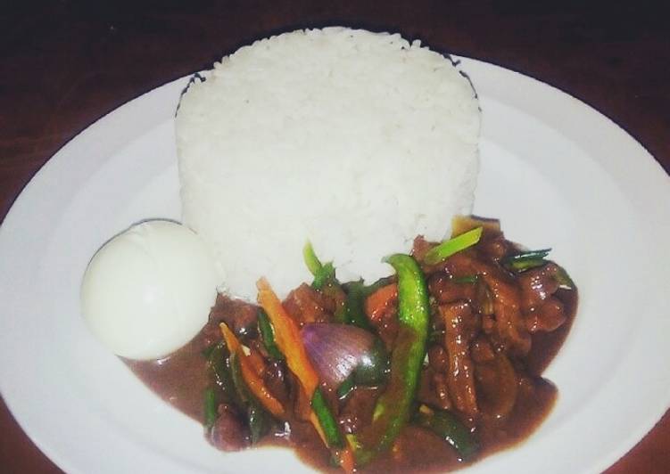 Shredded beef and veggies in black bean sauce