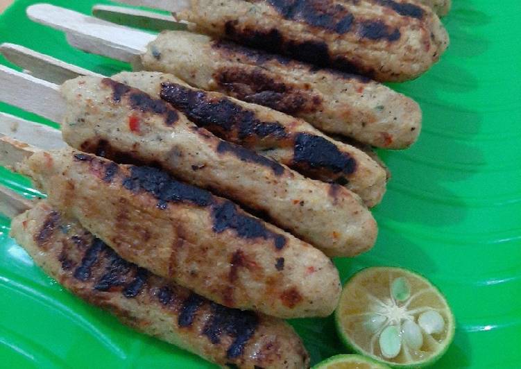 Sate Pusut