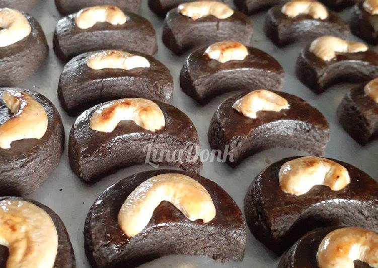 Resep Kukis Coklat Mete oleh Thea - Cookpad