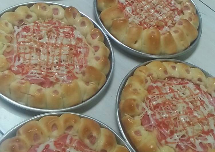 Resep Pizza homemade lembut menul Anti Gagal