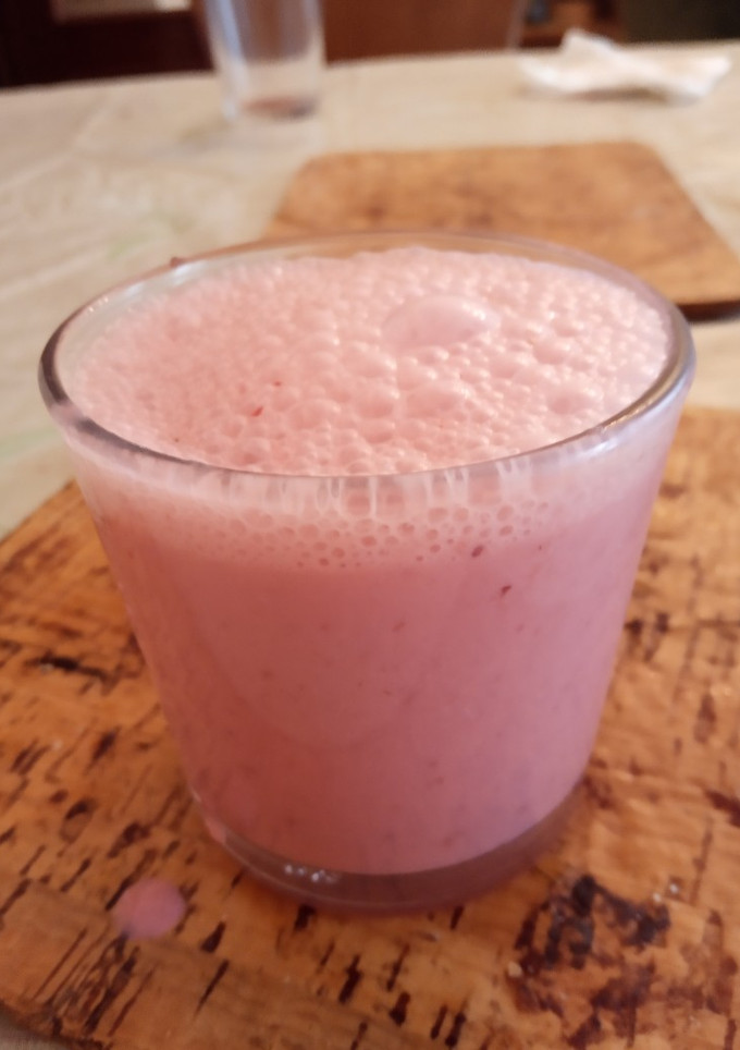 Una foto de Batido de fresa casero