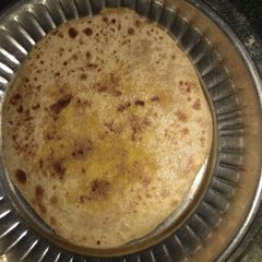 A picture of Muli ke parathe.