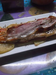 Una foto de Trucha con patatas y tocino