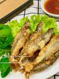 Cá Trứng Chiên Mè Chấm Mắm Me