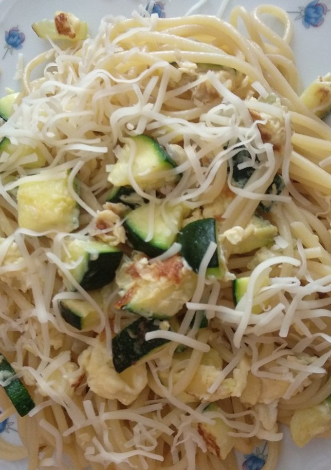 Una foto de Espaguettis al zarangollo