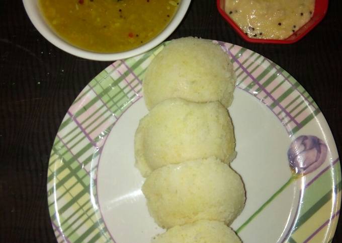 Suji ki idli sambhar and coconut chutni recipe main photo