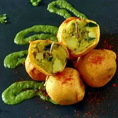 A picture of Aloo Bonda.
