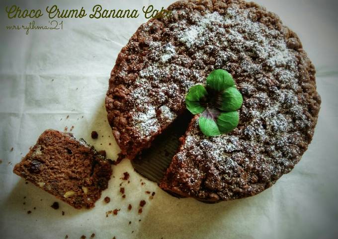 Choco Crumb Banana Cake